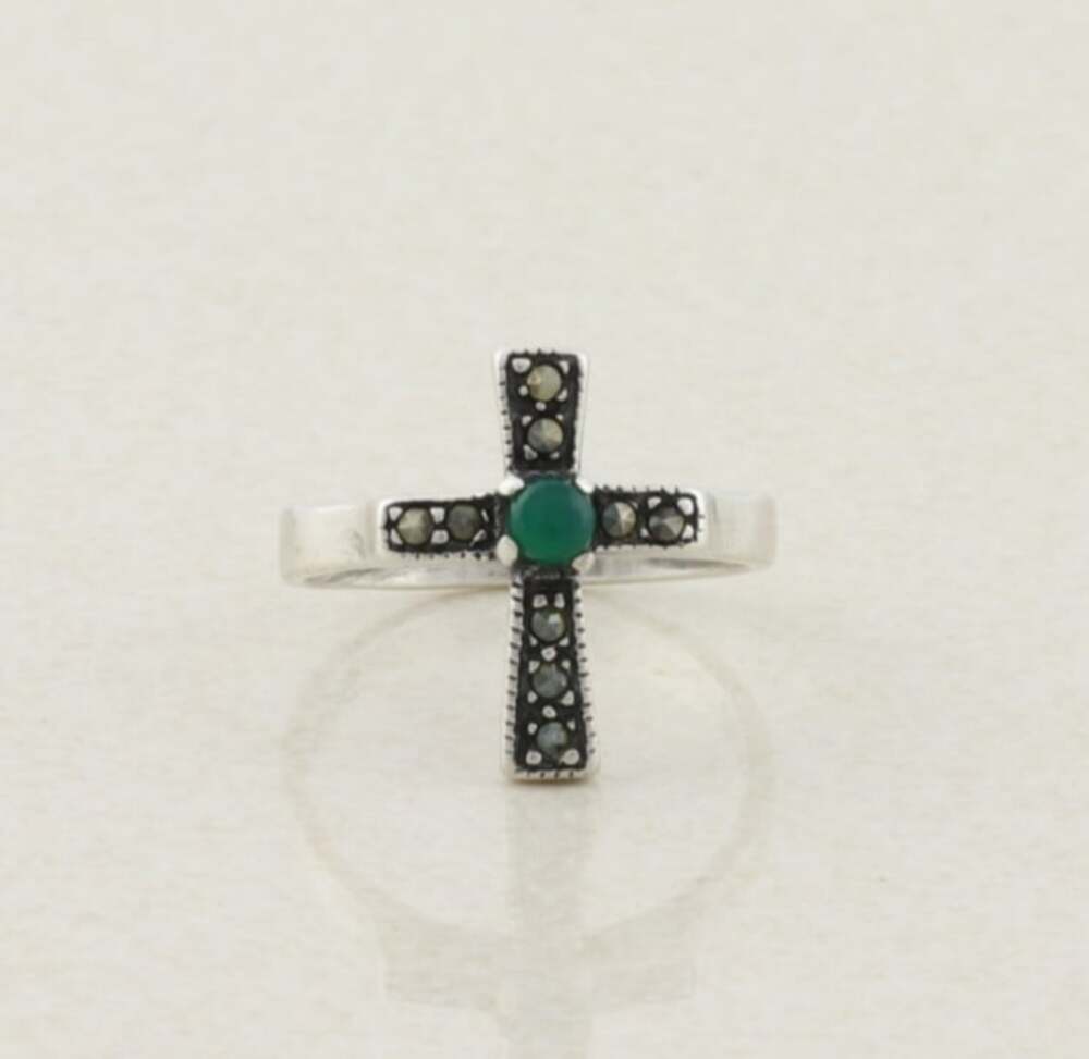 Sterling Silver Green Onyx & Marcasite Cross Ring Size 7 1/2